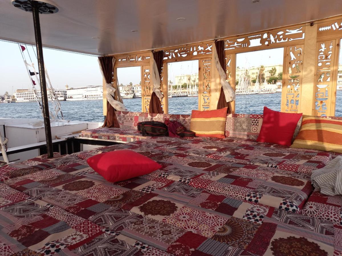 Nile Sunrise Felucca Boat Private Rental Luxor Exterior photo