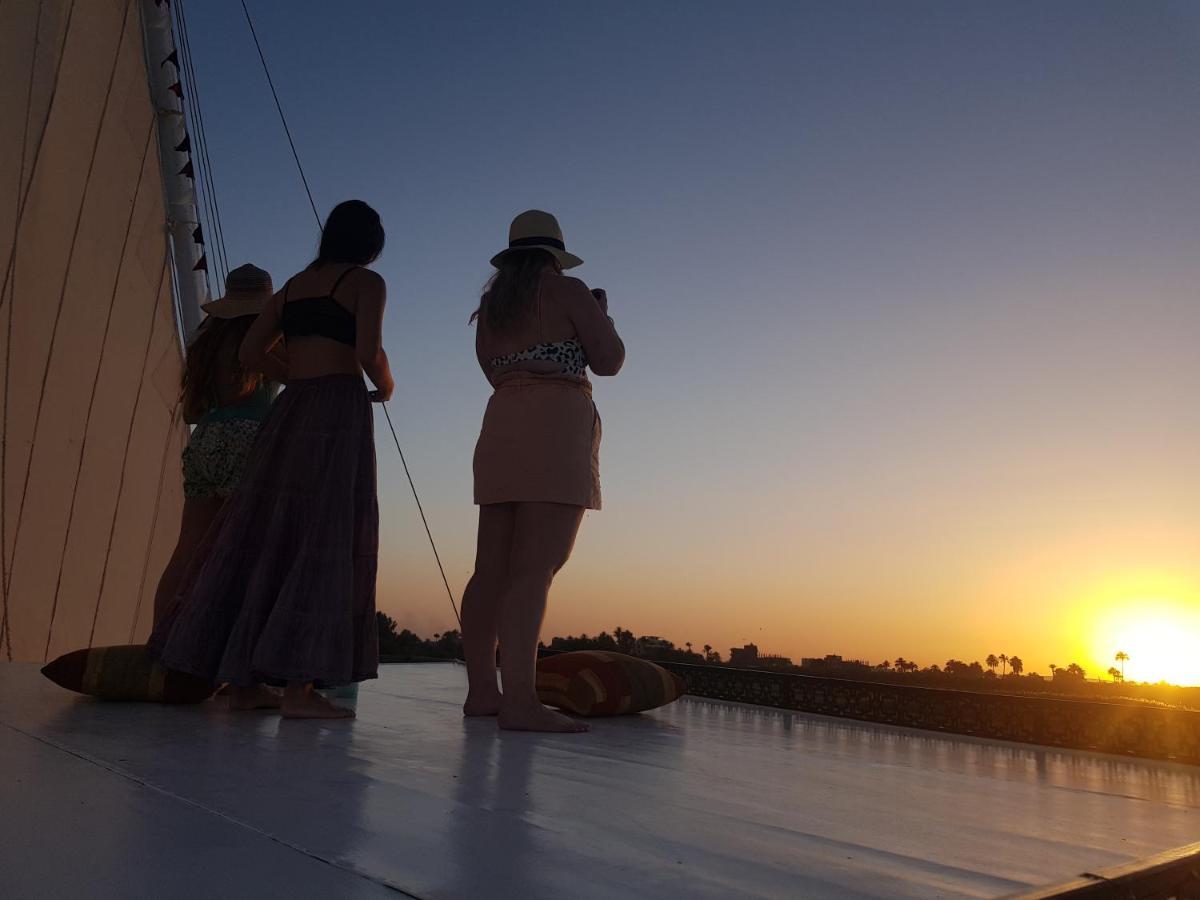 Nile Sunrise Felucca Boat Private Rental Luxor Exterior photo