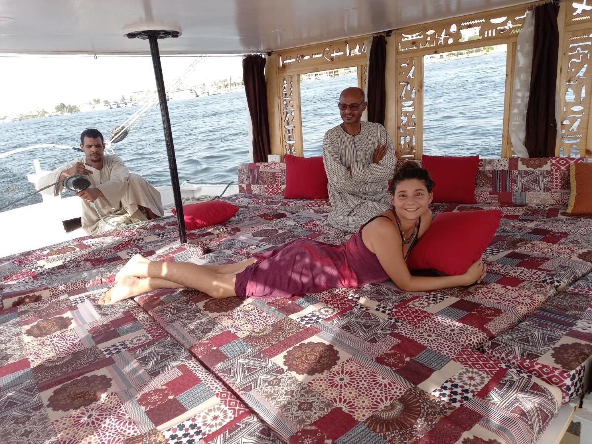 Nile Sunrise Felucca Boat Private Rental Luxor Exterior photo