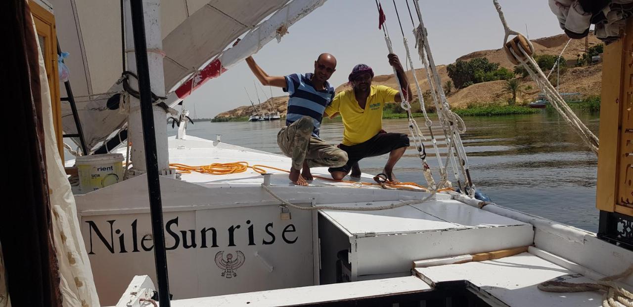 Nile Sunrise Felucca Boat Private Rental Luxor Exterior photo