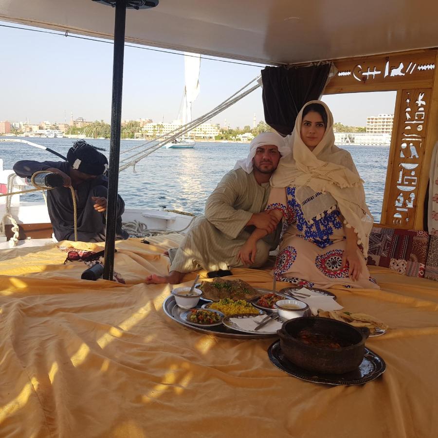 Nile Sunrise Felucca Boat Private Rental Luxor Exterior photo